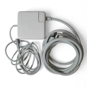 Genuine Apple OEM 60W MagSafe AC Adapter Charger Mac Power Supply ITE 4T18