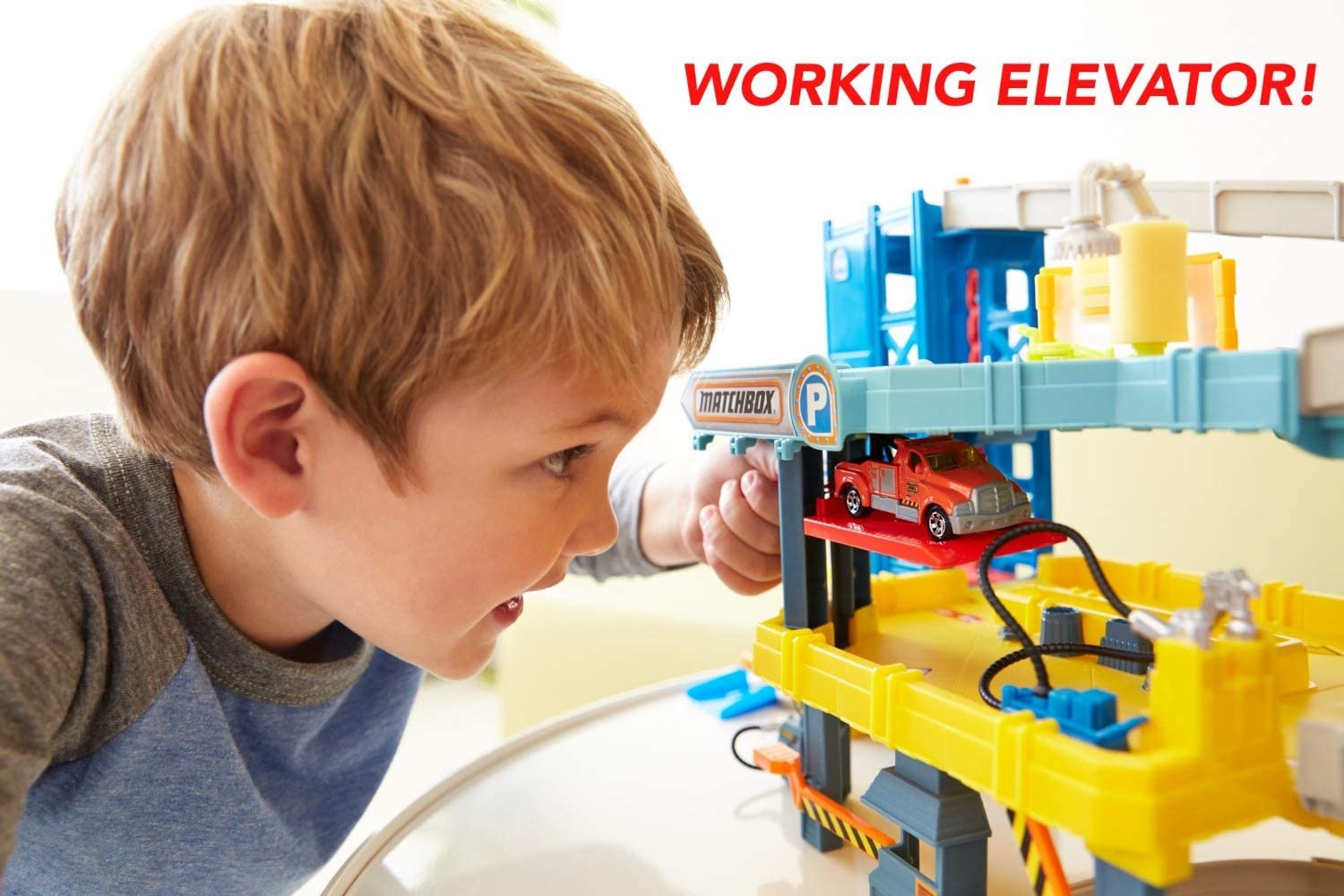 Matchbox 4-Level Garage Playset - Tow Truck, Spiral Ramp, Elevator ...